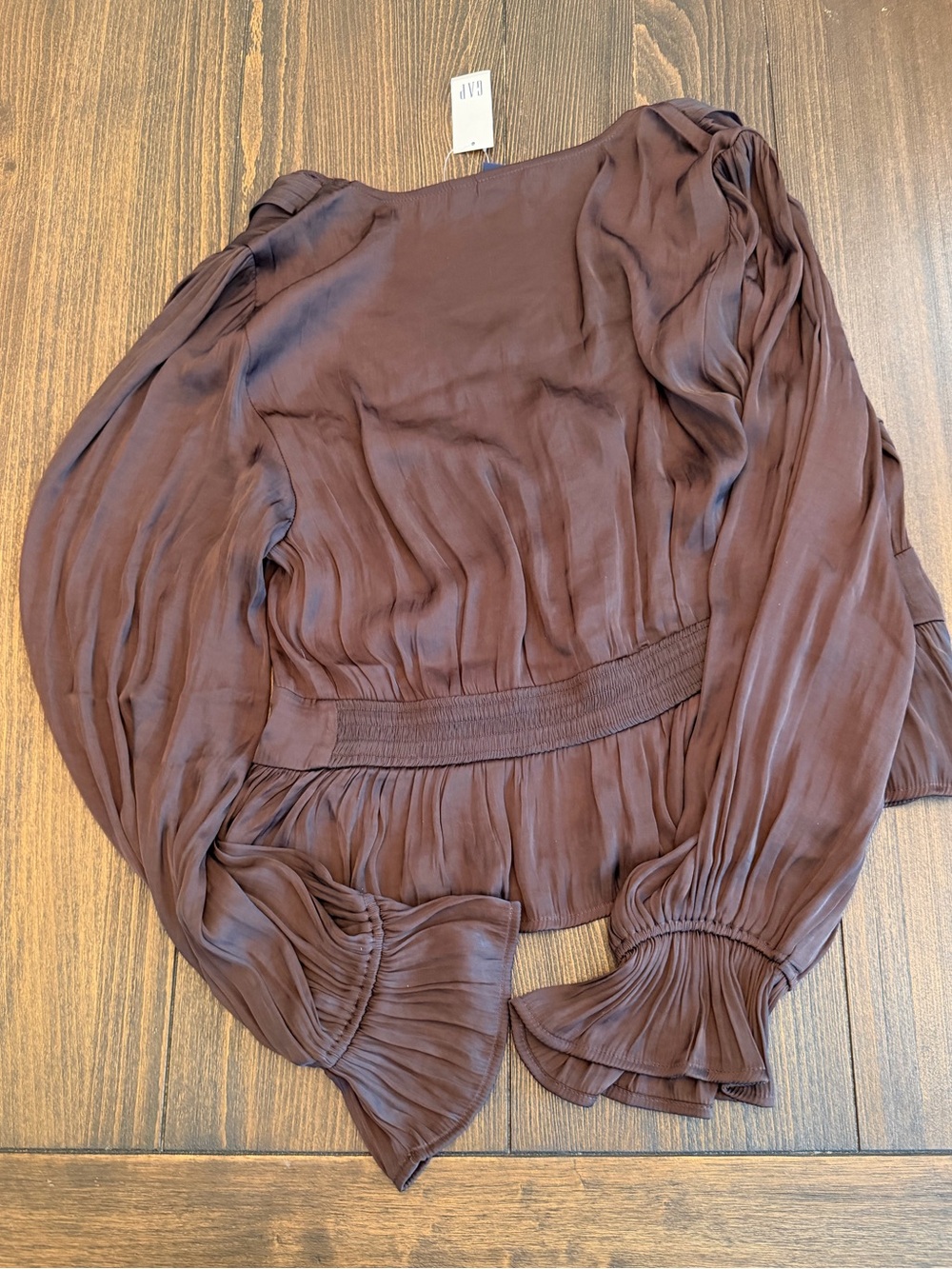 NWT Gap Eyelet V-Neck Peplum Top Feminine Vibes Brown Large - Picture 3 of 6